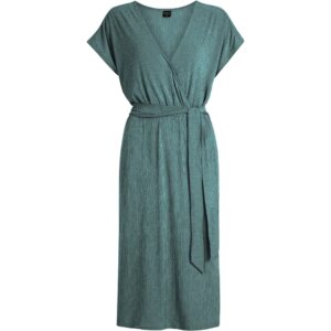 Protest - Protest Nadia Kleid laurelgreen