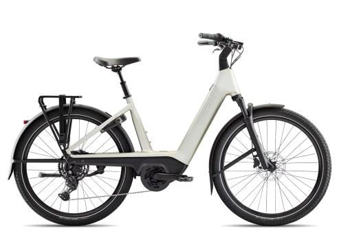 Trek Charter+ 4 R9 800 Wave 2026