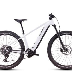 Cube Reaction Hybrid SLT 800 2025